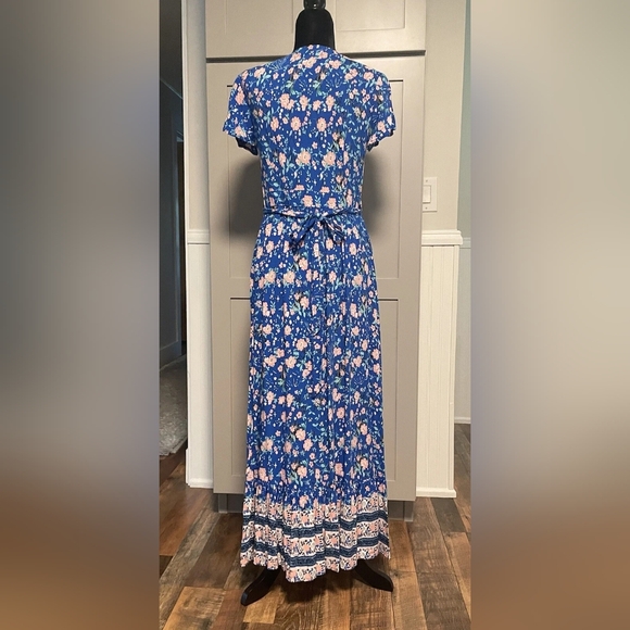 Floral Blue Maxi Dress - Picture 2 of 4